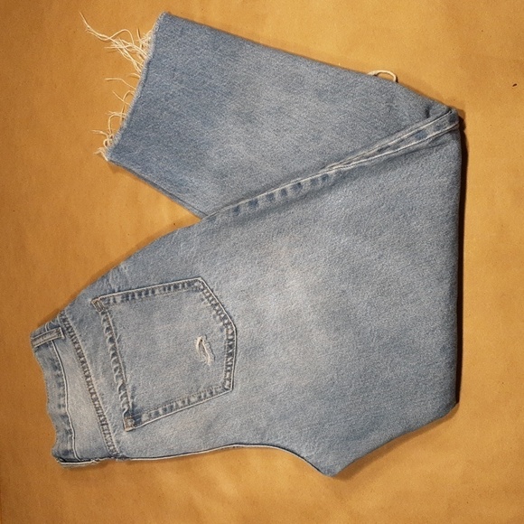 Forever 21 Size 29 Distressed / Destroyed Button Fly Jeans, Raw Hem, Gently Used - Picture 1 of 16